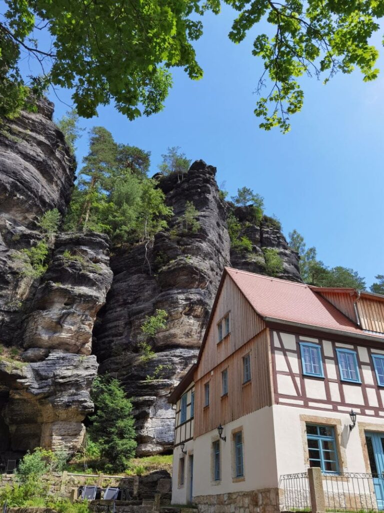 Die Schweizermühle im Bielatal - hier ist der offizielle Wanderparkplatz