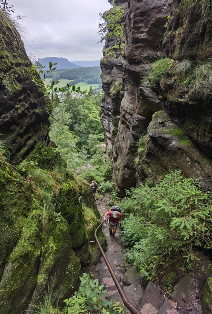 Aufstieg auf den Pfaffenstein in der Sächsischen Schweiz