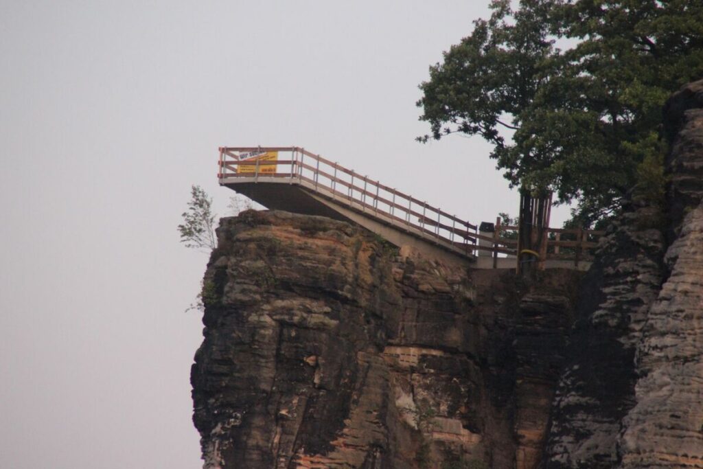 neue Basteiaussicht von der Basteibrücke gesehen, Foto: Lukas Beck