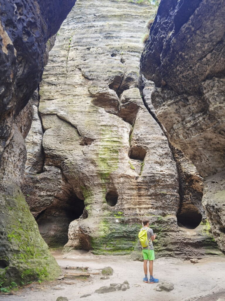 Elbsandsteingebirge vom Feinsten: Die Tyssaer Wände ist eine riesige Felsenstadt mit Labyrinth