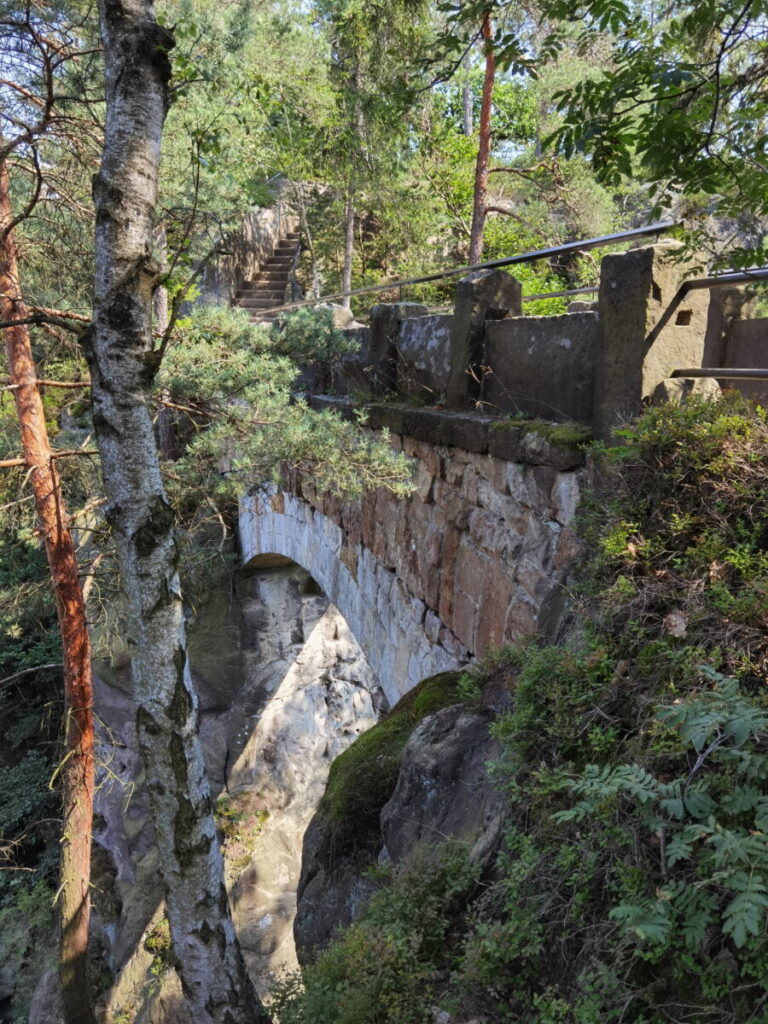 Die Steinbrücke am Hockstein