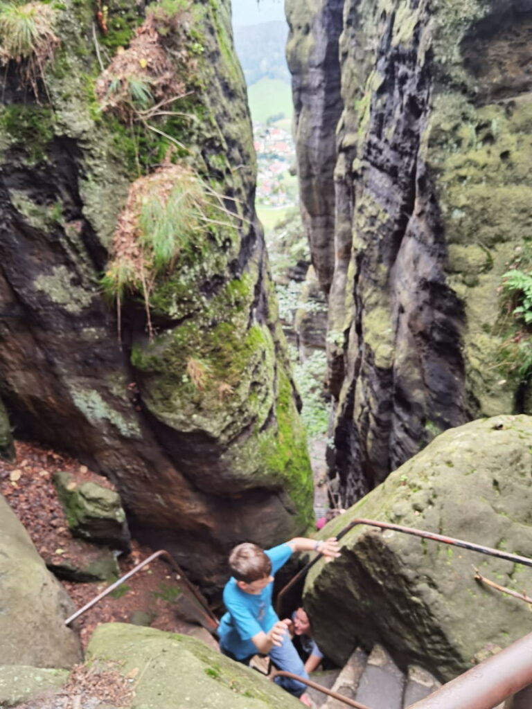 In Königstein wandern - durch das Nadelöhr auf den Pfaffenstein